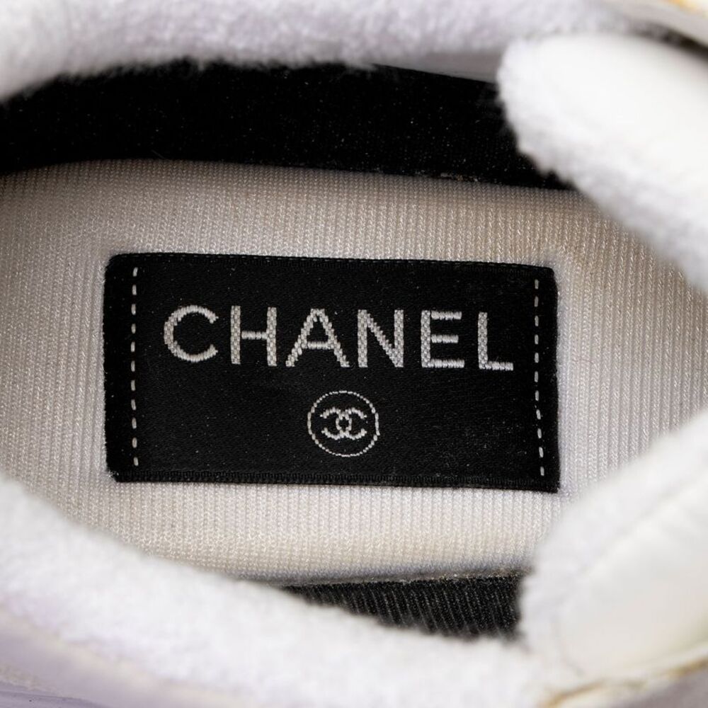 Chanel Suede Calfskin CC Sneakers - Size 7.5 / 37.5 - Picture 7 of 8